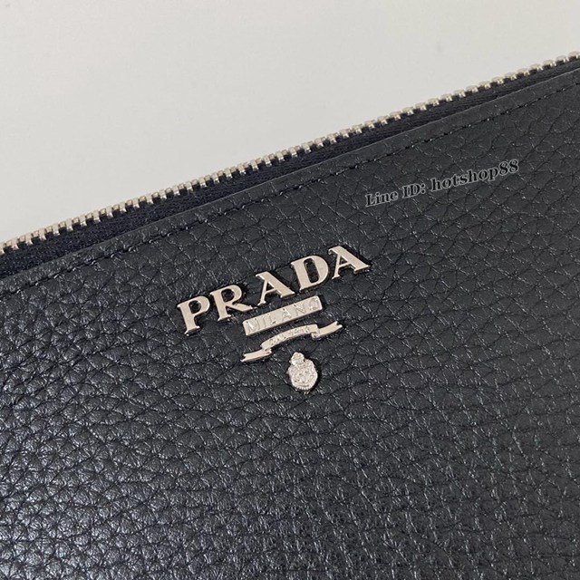 Prada專櫃新款男士手包 2NE009 普拉達銀色散字嘜黑色鹿皮男款手拿包 csp1542
